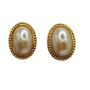 Earrings Creamy Beaded Cabochon Oval Dome Like Classic Clip On Gold Tone SKU3005